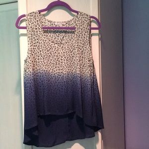 Blu-pepper flowy top